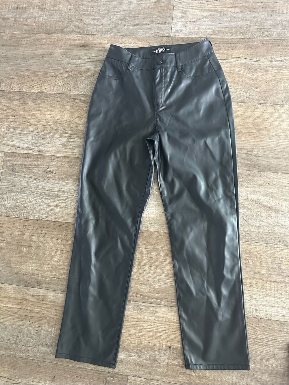 NWOT Rewash black leather pants size 1